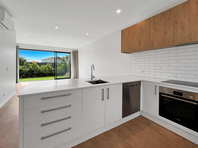 124 Warden St Shirley_3