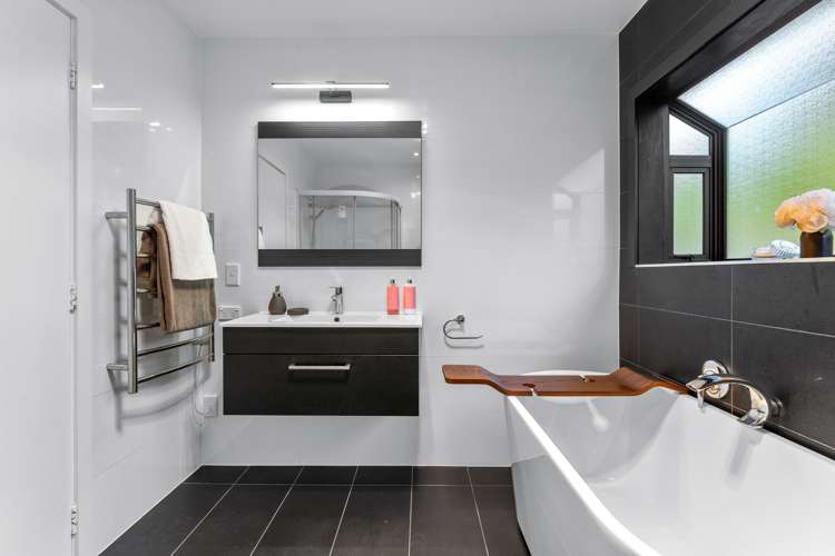 61 Pemberton Avenue Bayview_12