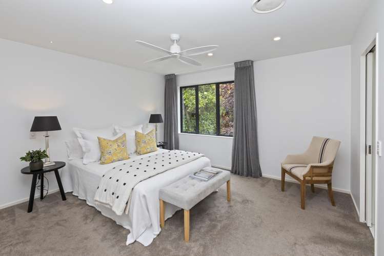 7b Rossall Street Merivale_16