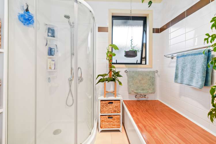 37 Pulham Crescent Queenwood_11