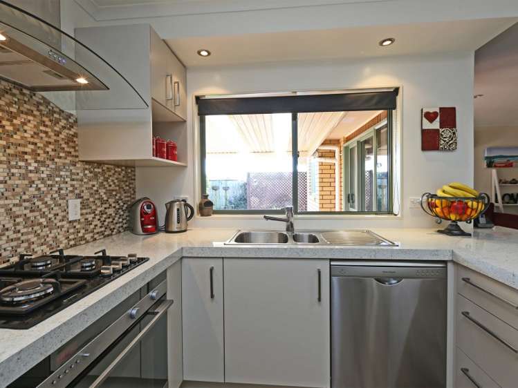 9 Blythfield Place Taradale_15