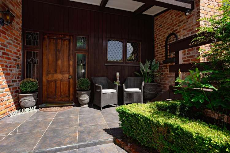 93 Gala Street Queens Park_4