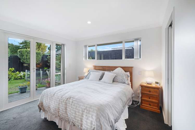 10 Charlie Stanton Place Shirley_13