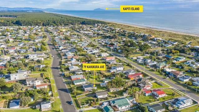 79 Kahukura Avenue Waitarere Beach_1