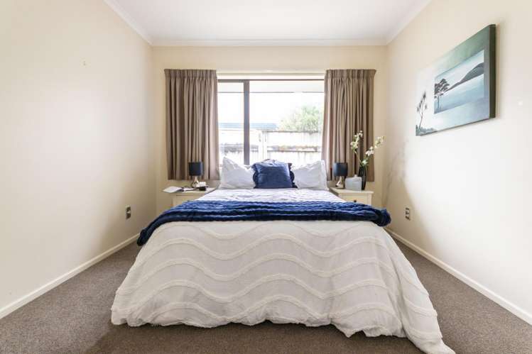 7 Lourie Way Fitzherbert_15