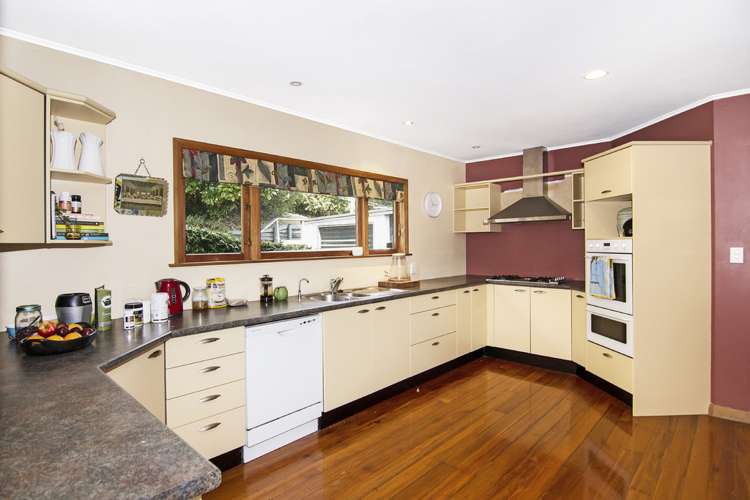 114 The Ridgeway Stoke_13