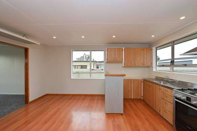 25 Lanark Crescent Tamatea_2