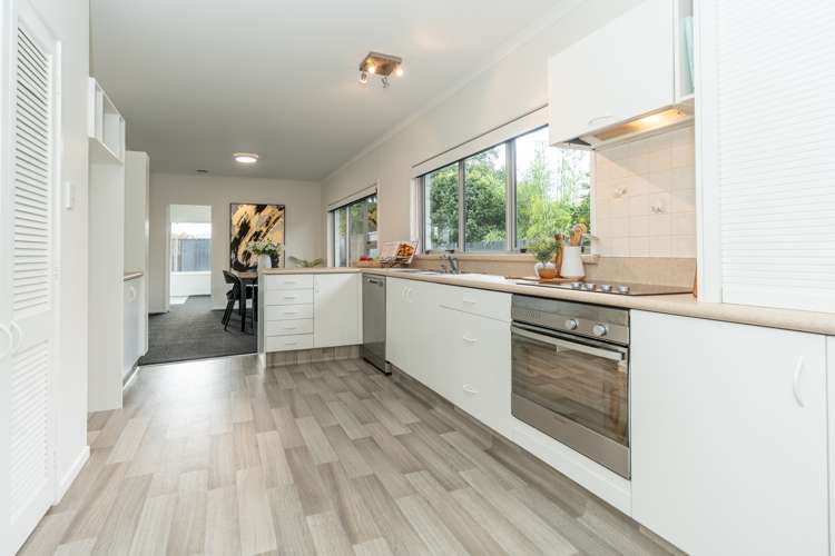 2 Clements Crescent Queenwood_11