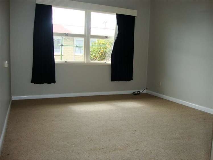 1/4 Willow Avenue Stoke_5