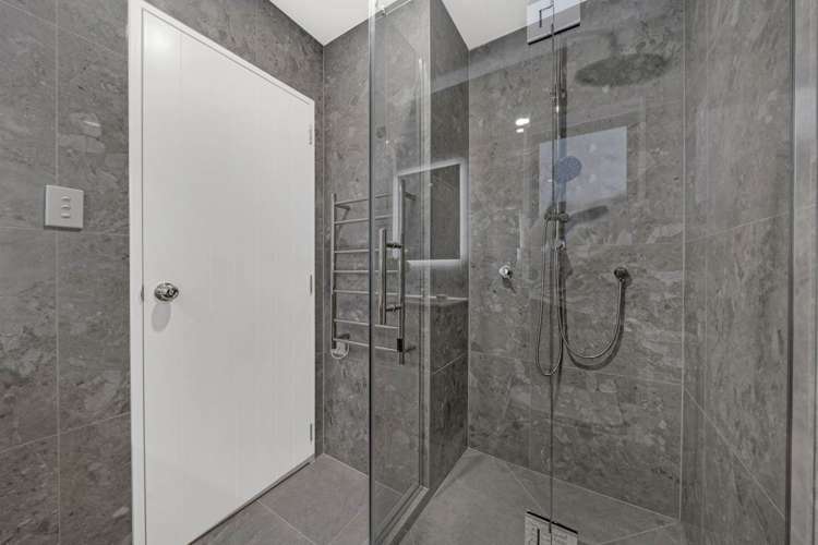 22A Miriam Corban Heights Henderson Heights_9