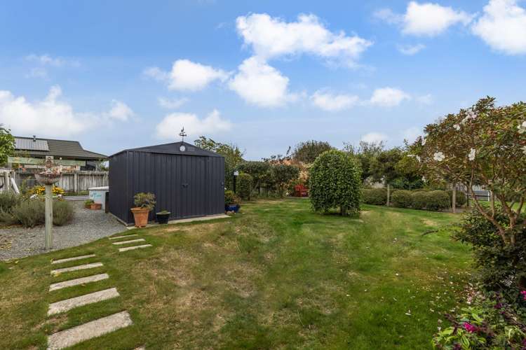 27 Waipunahau Road Waikanae_18