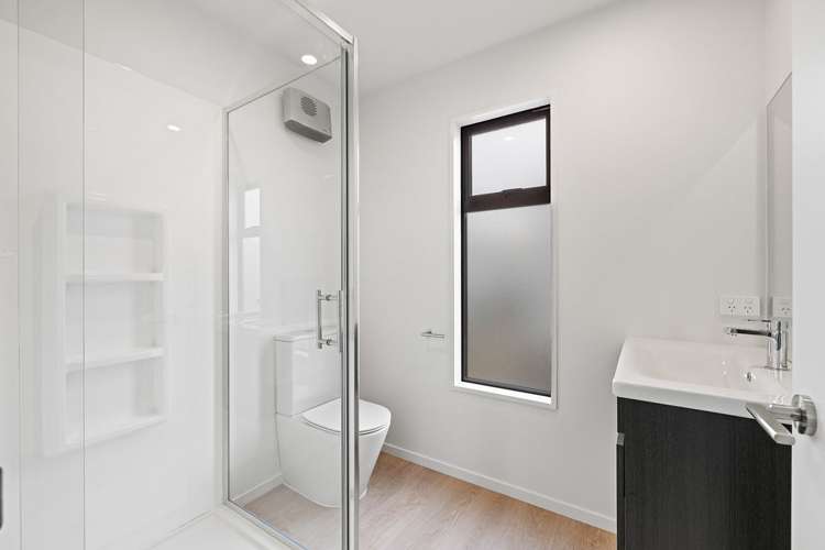 631 Worcester Street Linwood_11