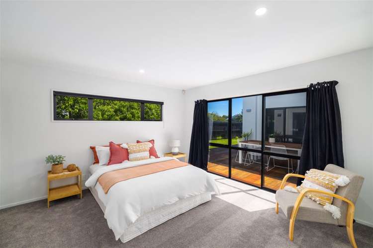 11 Travis Country Drive Burwood_20