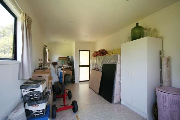 12 Gregory Lane Whangamata_21