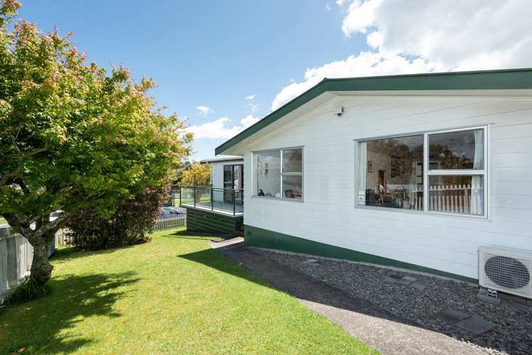 4 Jonathon Street Brookfield_18
