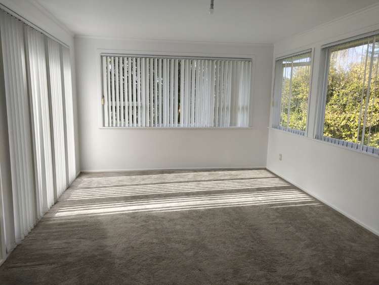 126 Edgewater Drive Pakuranga_11