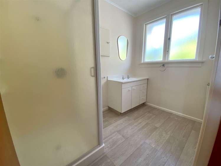 81d Charlotte Street Balclutha_12