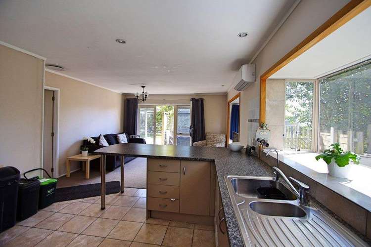 2/33 Cosgrave Road Papakura_3