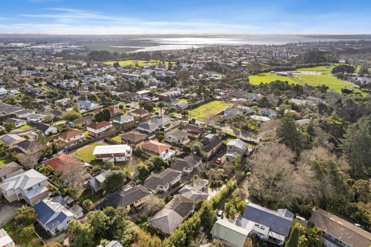 2/23a Cradock Street Avondale_5