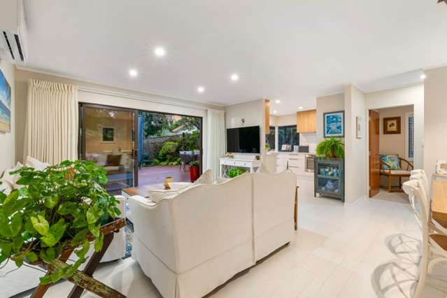 3/3 Marie Avenue Red Beach_4