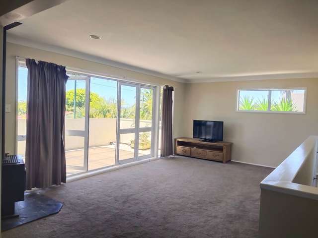 79 Tirimoana Road Te Atatu South_3