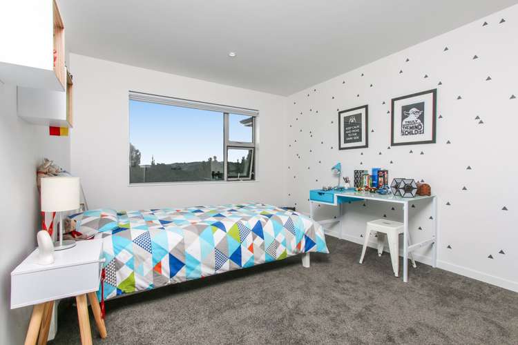 1233 East Coast Road Redvale_13