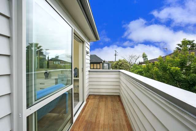 2/46 Raleigh Road Northcote_1