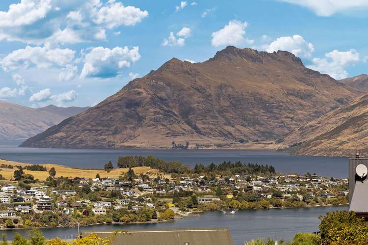1 Goldleaf Hill Queenstown_1