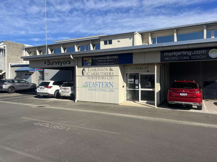 10-16 Perry St Masterton_1
