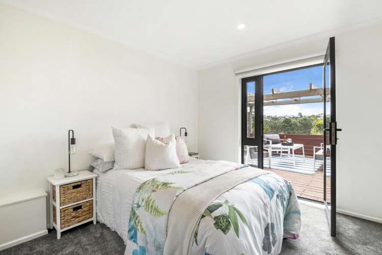 67A Sunrise Avenue Murrays Bay_16