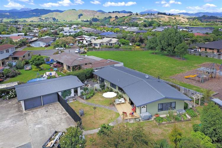 11 Malthouse Crescent Brightwater_3