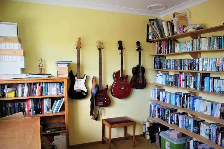 21 Armour Place Onekawa_13