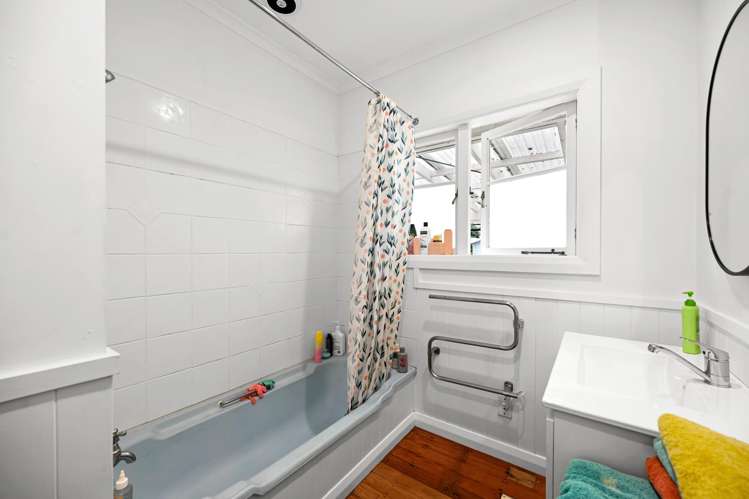 34 Campbell Street Leamington_12