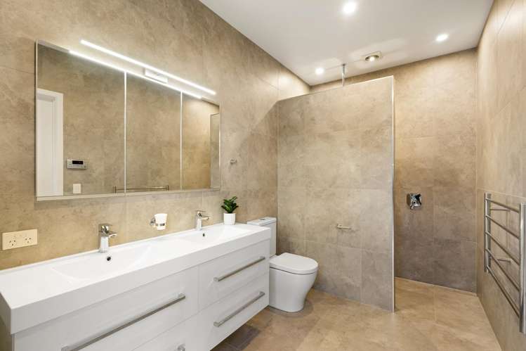 19 Eskridge Drive Bay View_13