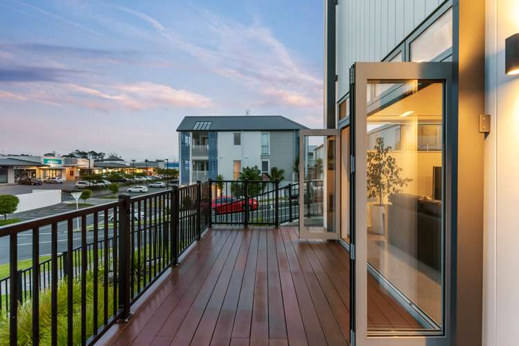 2 Watermill Lane Silverdale_6