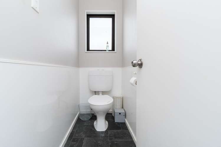 126D Ferguson Street West End_15