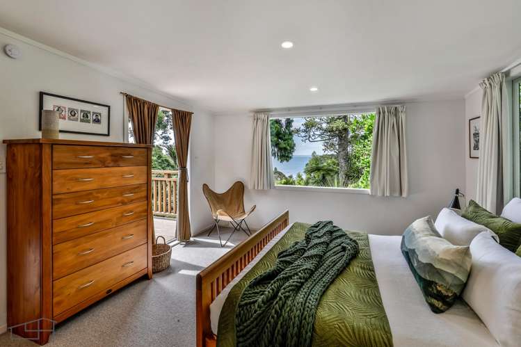 13 Takahe Road Titirangi_18