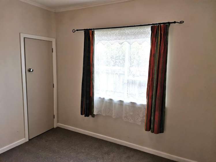 6 Netherlands Avenue New Lynn_5