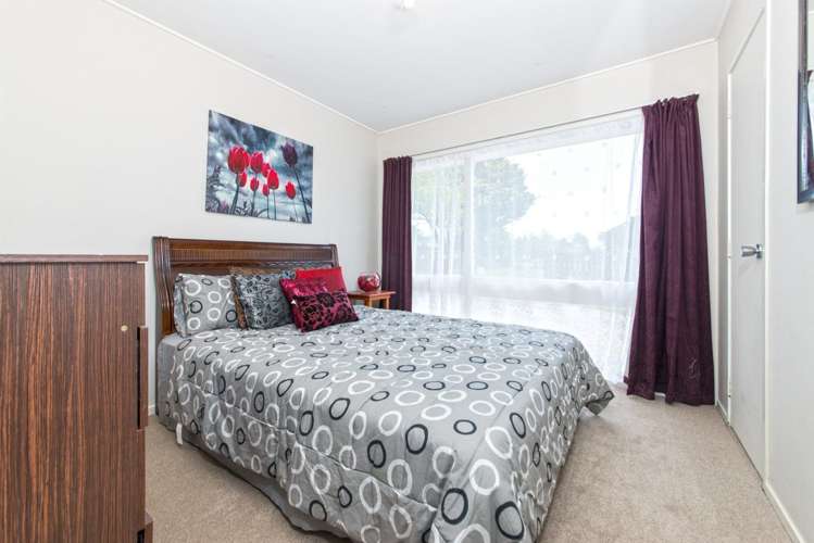 27 Diorella Drive Clover Park_8