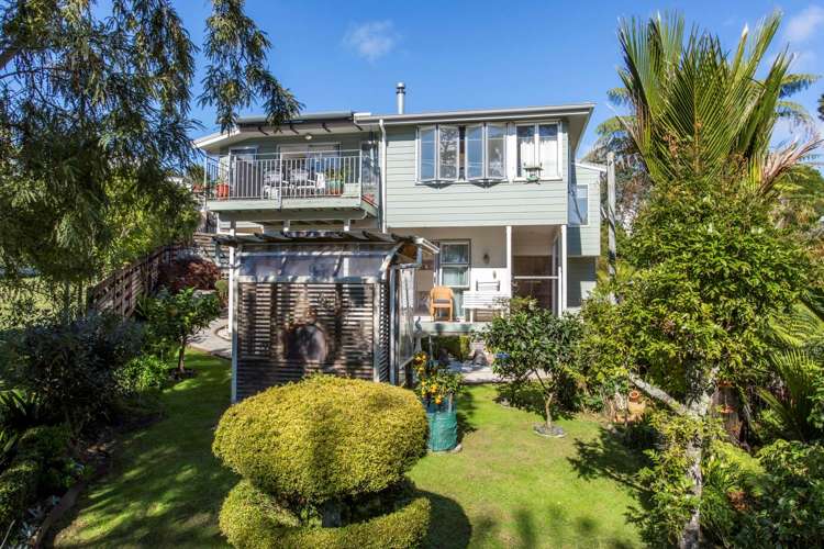 2/32 Capilano Place_0