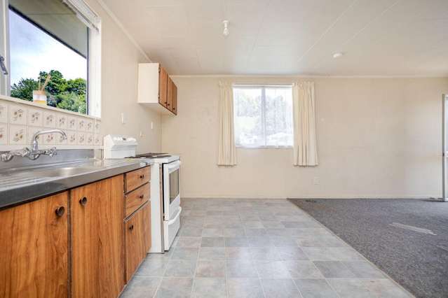 12A Carlson Street Dannevirke_3