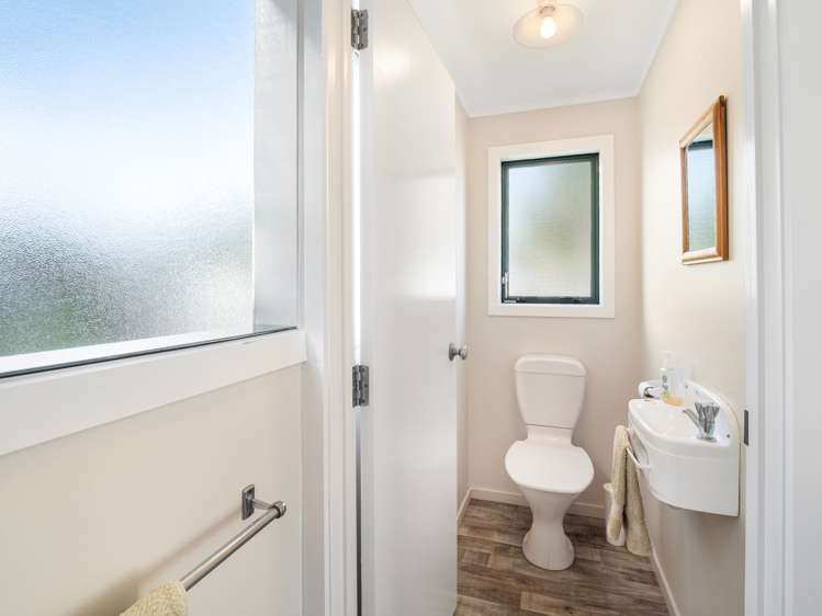 50 Park Avenue Waitarere Levin_16