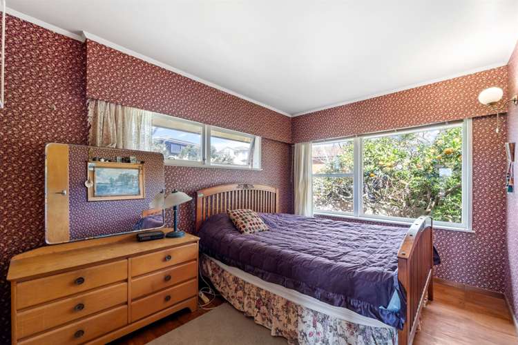 491 Beach Road Murrays Bay_19