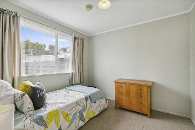 28 Colchester Crescent Newlands_7