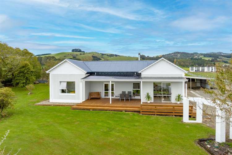 118 Back Road Milton_1