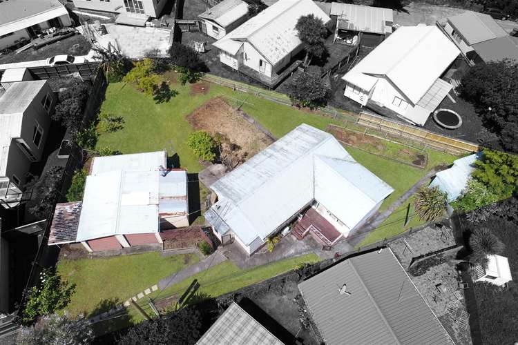 147 Bruce Mclaren Road Henderson_16