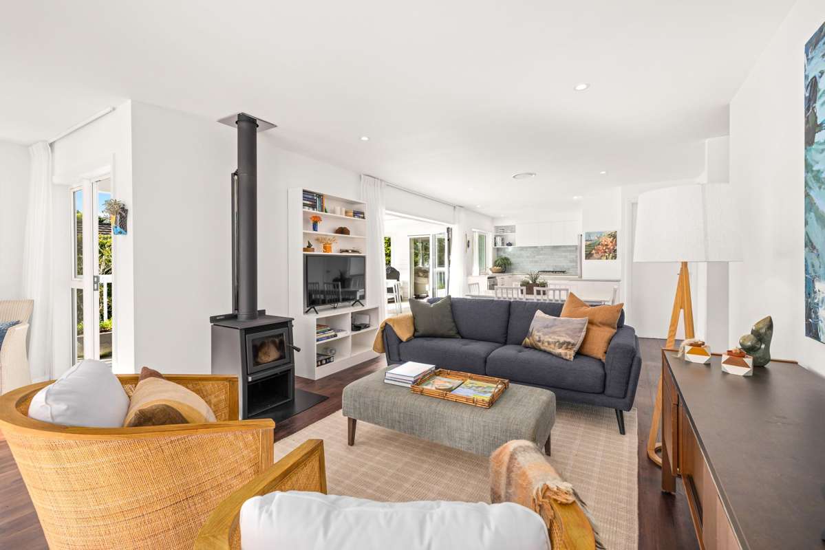 25 Riverside Drive_1