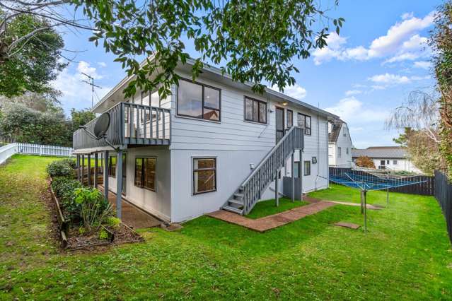1/116 Bradbury Road Botany Downs_3