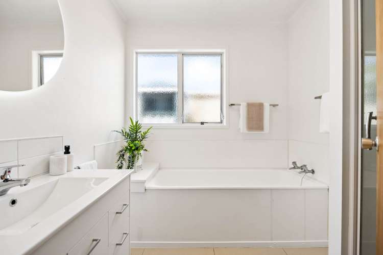 1/24 Formby Avenue Pt Chevalier_12