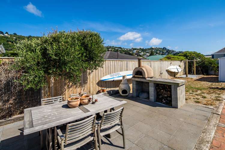 78 Lyall Parade Lyall Bay_11